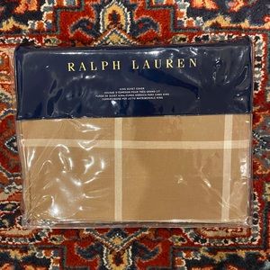 Ralph Lauren
Modern Equestrian Windowpane Duvet Cover